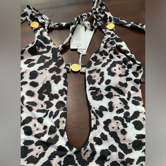 Brazilian women’s animal print metalic gold accents one piece swimsuit high tie - Picture 3 of 6